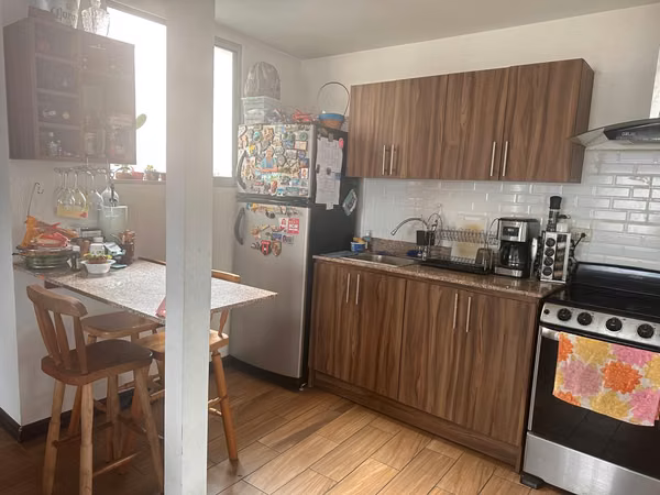 Casa + apartamento independiente en Calle Blancos | Rebajada a 90 millones | Se escuchan ofertas
