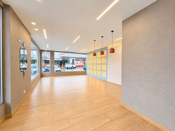 ALQUILER LOCAL COMERCIAL EN ESCAZU