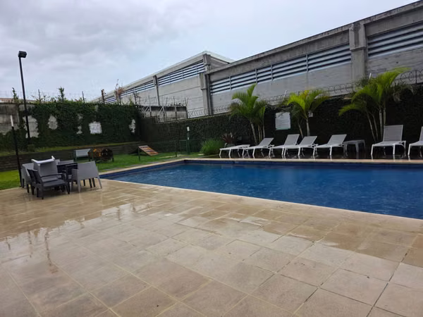 Se Vende Hermoso Apartamento en Condominio Allegro en Lagunilla de Heredia.