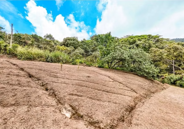 SALE OF LAND COAST RICH SANTA ANA