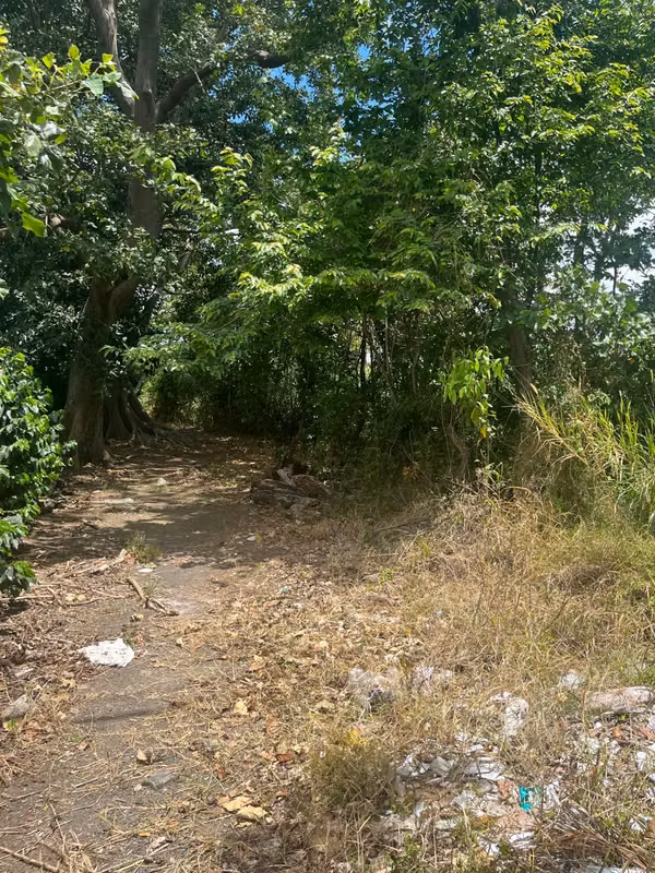 Industrial lot 1,600 m ² in La Valencia Heredia