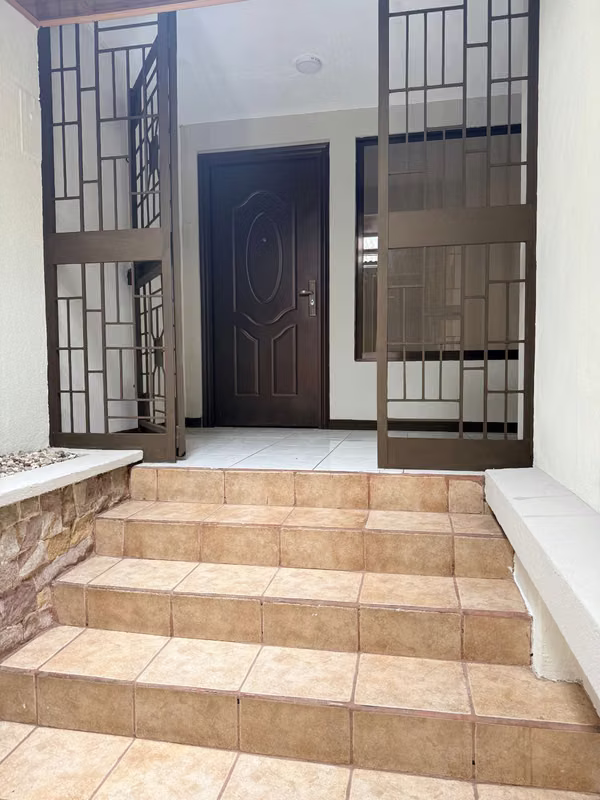 Venta Casa /Local Comercial Barrio Vasconia | 257mts2
