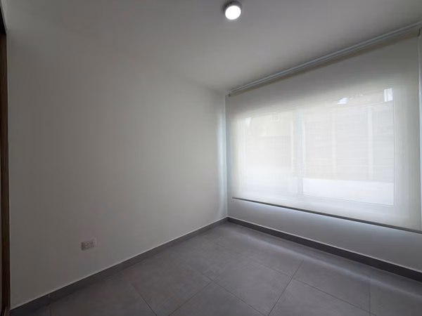 CASA EN ALQUILER | CONDOMINIO BITZÚ, SAN ANTONIO DE ESCAZÚ  990.000 mensuales | 160 m² | Cuota condominal incluida
