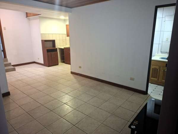 APARTMENT IN THE URUCA.