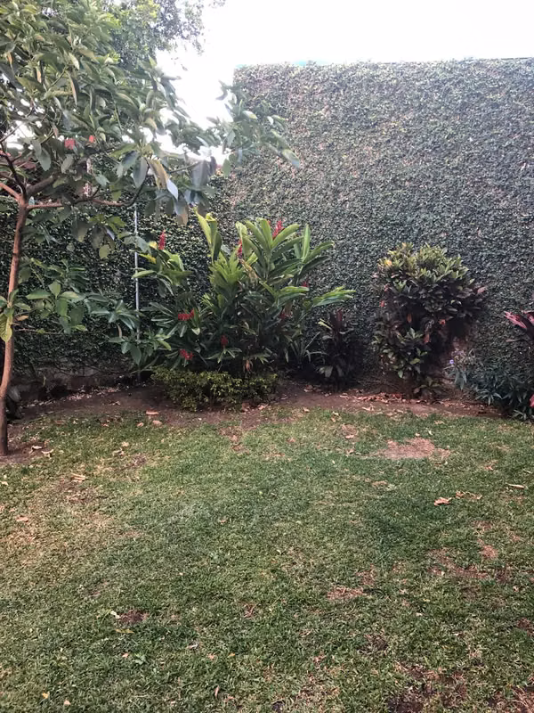 LARGE INDEPENDENT HOUSE FOR RENT - 124; HEREDIA