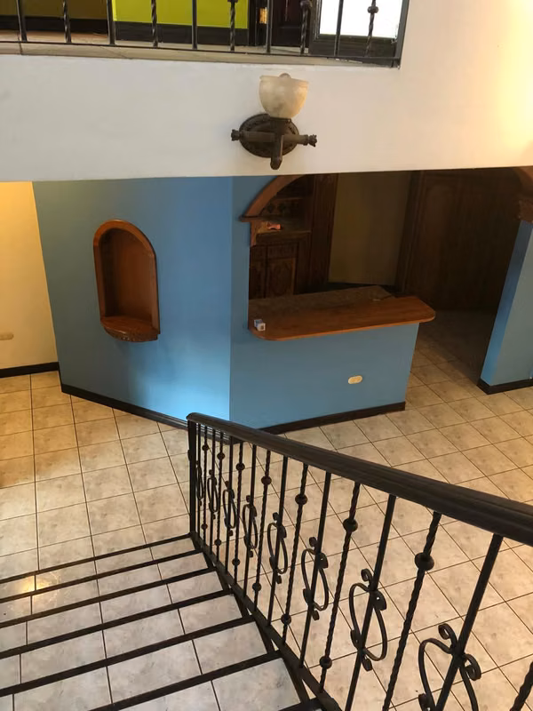 LARGE INDEPENDENT HOUSE FOR RENT - 124; HEREDIA