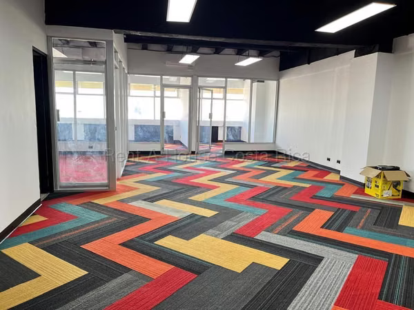Alquiler de Local Comercial en Mata Redonda, San José. OPORTUNIDAD ÚNICA