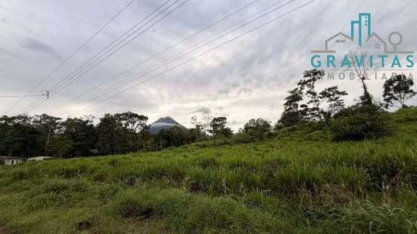 Sale of land in the Fortuna, San Carlos 2000m2 ID 2077