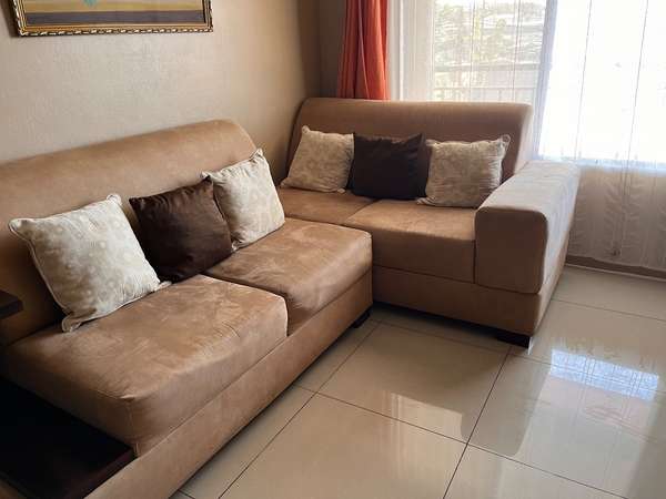Three pieces of armchairs include pillows