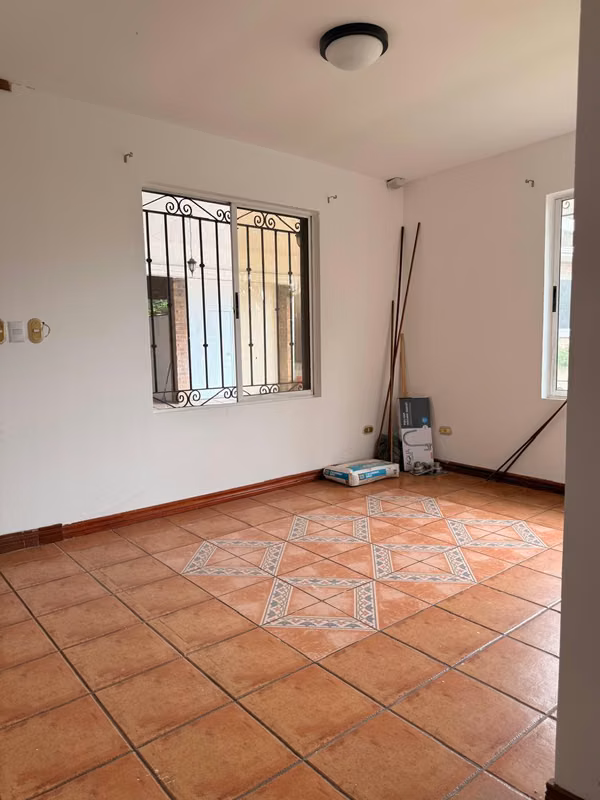 VENTA / ALQUILER DE AMPLIA CASA EN CANOAS DE ALAJUELA