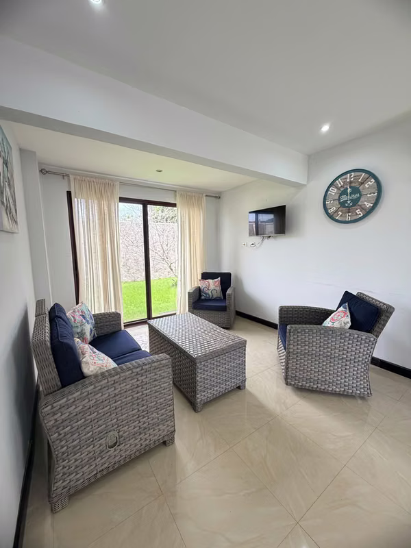 Venta de casa Málaga Bejuco | Lote ampliado, acceso a la playa