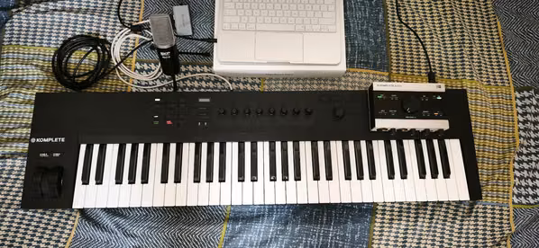 Bundle de Producción Musical: Native Instruments Komplete