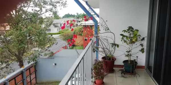 Se vende amplio y lindo apartamento en Curridabat