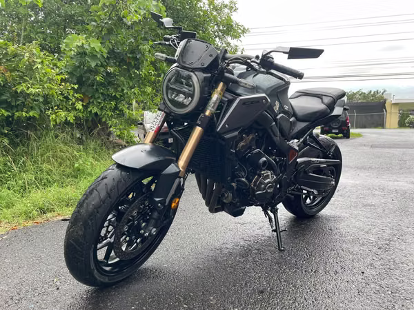 SE VENDE CB650R HONDA AÑO 2023