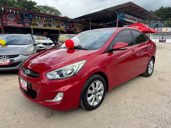HYUNDAI ACCESS GLS-2015-AUTO-SHIFT TRONIC- 6.575,000