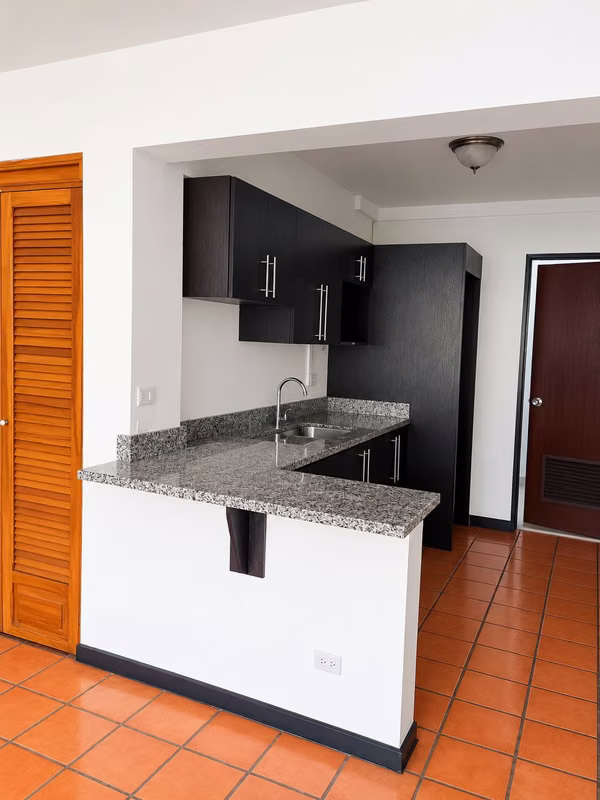 Apartment for rent, near Barrio Escalante. 21-133