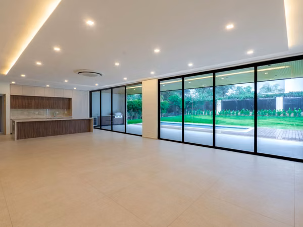 Brand new house in Valle del Sol with pool and luxury finishes