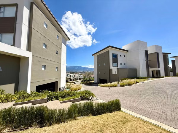 APARTMENT SALE IN DUKANA WITH WHITE LINE