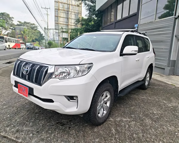 Toyota Land Cruiser Prado TXL 2024