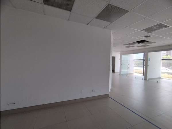 Oficina en Guachipelin