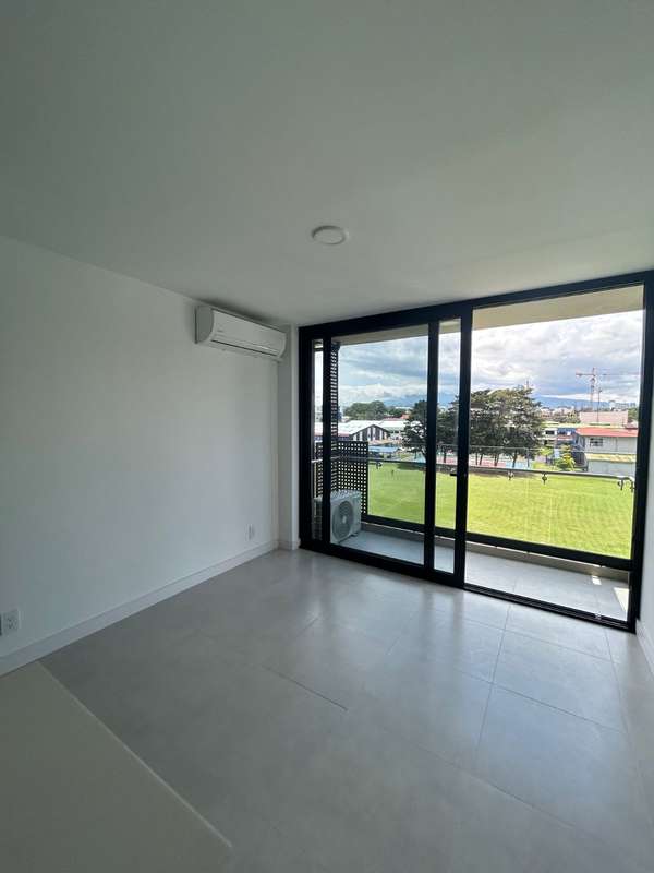 Alquiler de Apartamento frente al Estadio Nacional, Sabana. San José