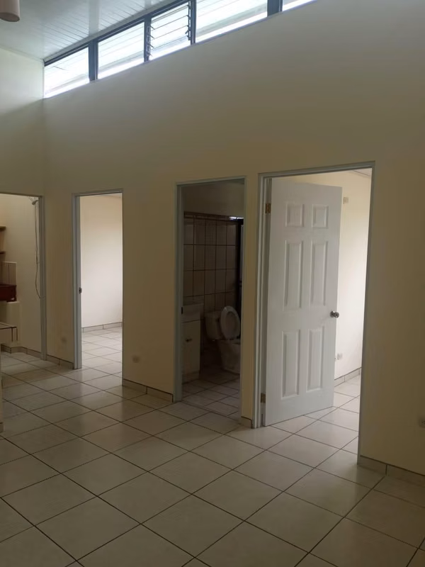 Apartamento pequeño segunda planta. Curridabat 