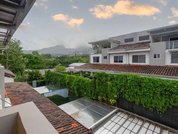 Casa en venta en Jaboncillos de Escazú | 4 habitaciones