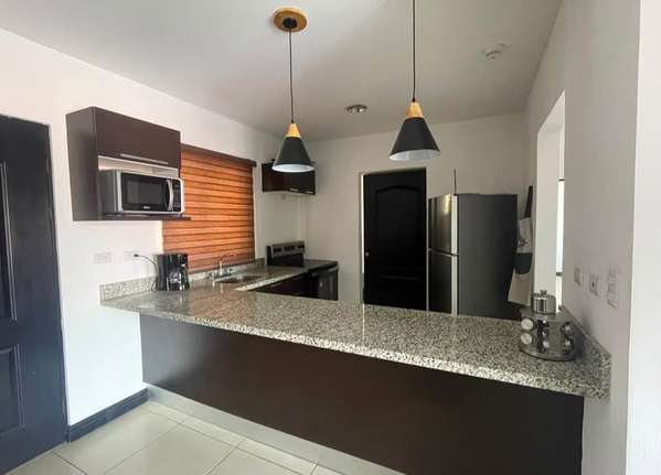 4562586 / Apartamento en venta / Tres Ríos / Condominio Torres del Sol / Amueblado y equipado