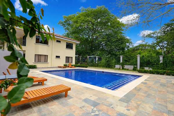 FOR RENT 2-BED | 1 BATH APARTMENT IN PLAYA HERMOSA GUANACASTE |  SE ALQUILA APARTAMENTO DE 2 HABITACIONES | 1 BAÑO 