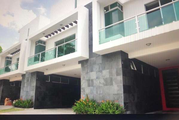 Alquiler de Moderna casa con acabados de lujo en trejo e monte alegre, con terraza y vista panorámica # 274 