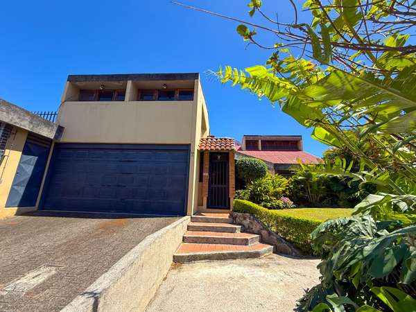 Casa en venta en Bosques de Doña Rosa, Belén, Heredia – $425.000