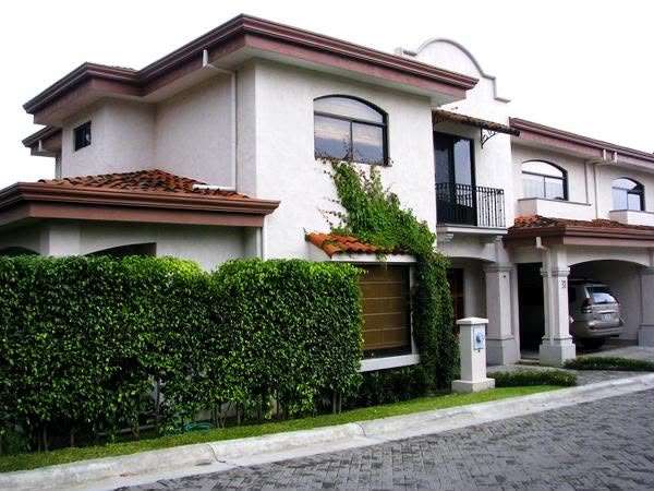 Alquiler Casa 4HAB Pozos Santa Ana | 330 m2