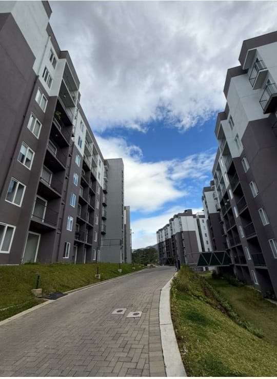 Apartamento en Venta Condominio Khaya Curridabat | 3 Hab | 2 baños completos  | Amenidades
