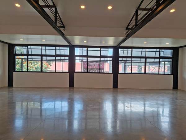 Local 200 m2 Tercer piso de Edificio Barrio Escalante