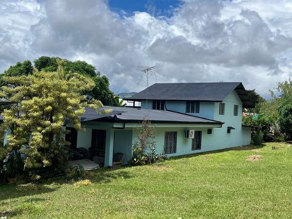 Venta de amplia propiedad en Pérez Zeledón | Casa de 8 habitaciones, apartamento independiente y rancho