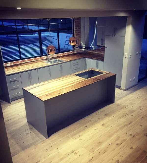 Mueble de Cocina en Melamina y Madera - precio negociable 