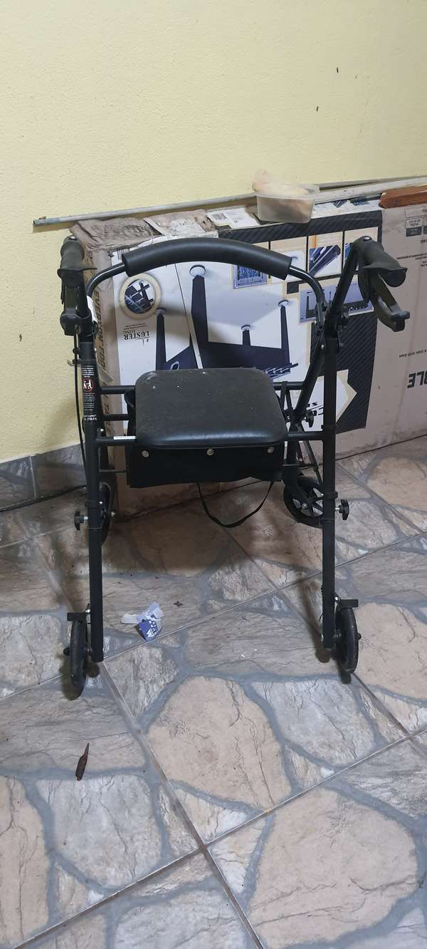 SILLA DE RUEDA