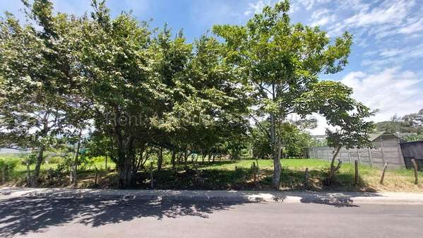 Venta de Lote en Piedades de Santa Ana RZ 