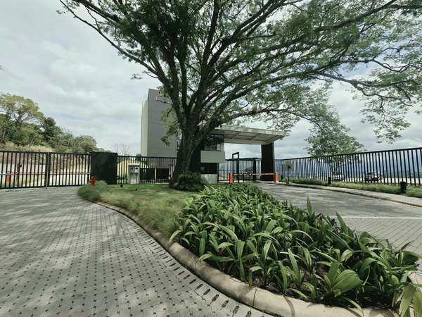 ALQUILER DE APARTAMENTO PARA ESTRENAR EN SANTA ANA 