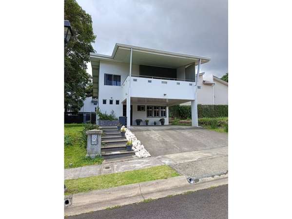 VENTA DE HERMOSA CASA, TIERRAS DEL CAFE, HEREDIA 4010 (GC)