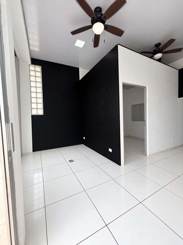 Aquilo centrico local comercial en Heredia