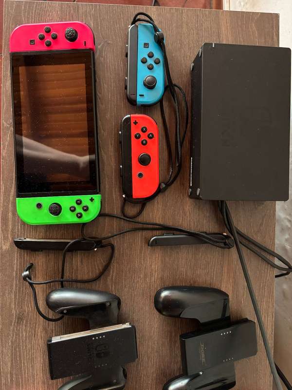 Nintendo Switch v1 + Juegos