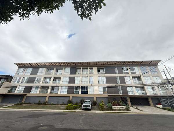 Venta de Apartamento - Rebajado- Condominio Punto Cedros en Sabanilla Montes de Oca - 6105