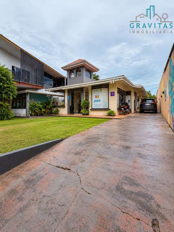 Propiedad comercial en venta en Ciudad Quesada 400m2 ID 2085