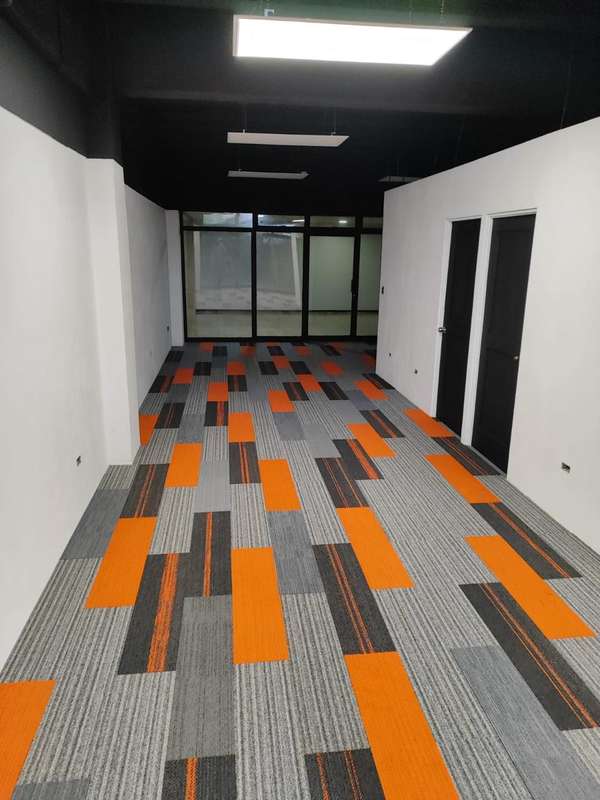 Alquiler de Oficinas en Edificio Centro Colón