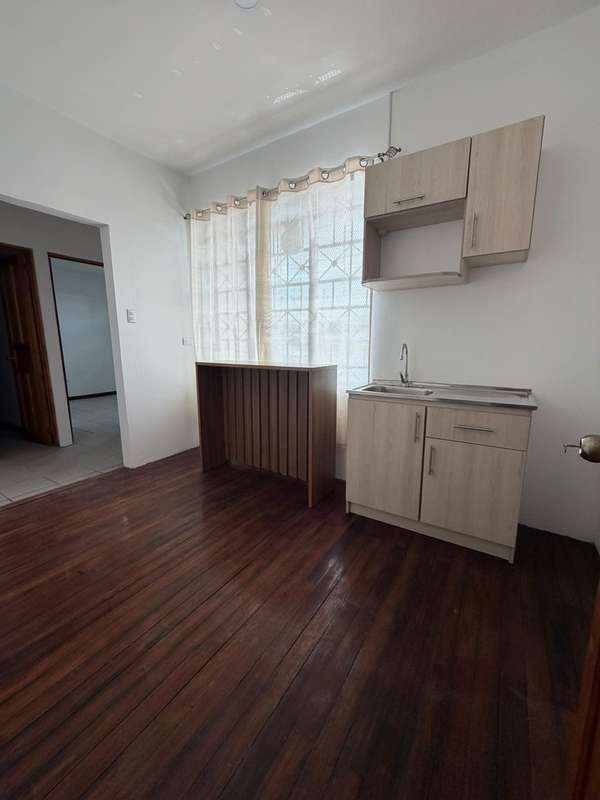 Se alquila apartamento remodelado en Zapote 