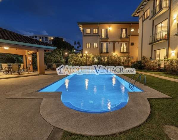 Apartamento en 1er nivel en San Rafael Escazú