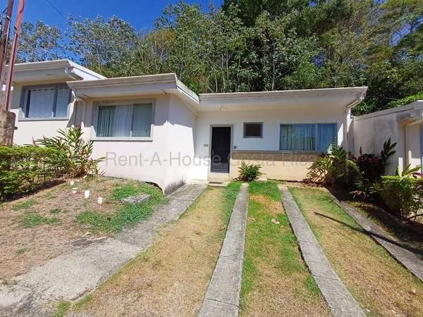 Alquiler de Casa de Playa AMUEBLADA en Garabito-Jacó. 