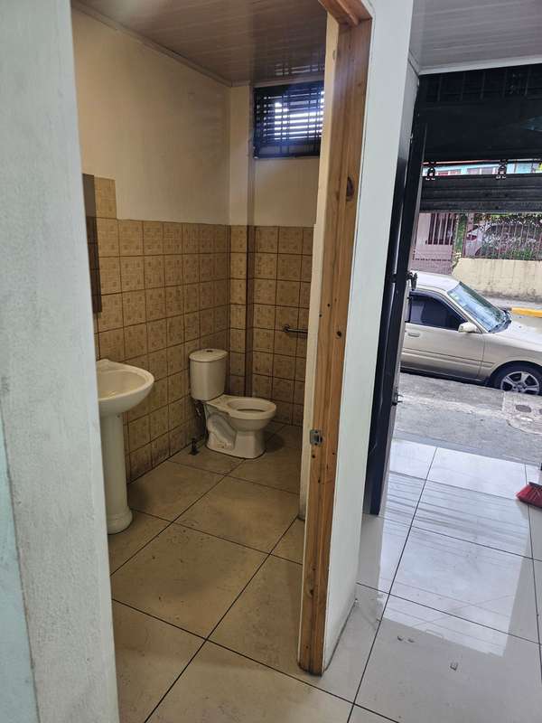 local comercial para negocio comercial o bodega