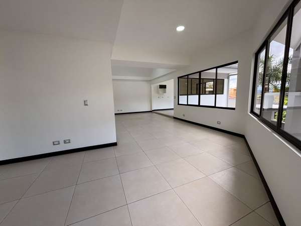 Venta de casa en La Unión, Tres Ríos, Cartago. 